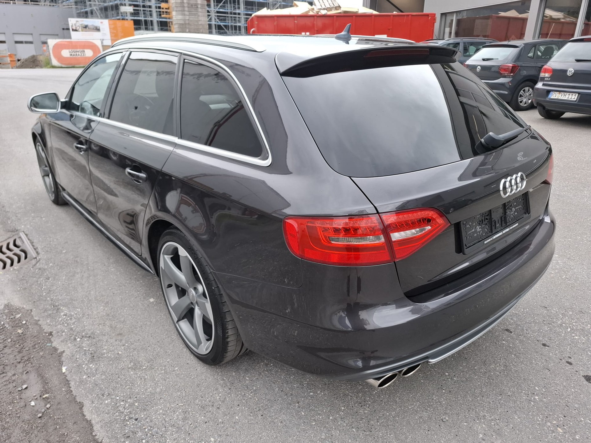 AUDI S4 Avant 3.0 TFSI quattro S-tronic-image-2