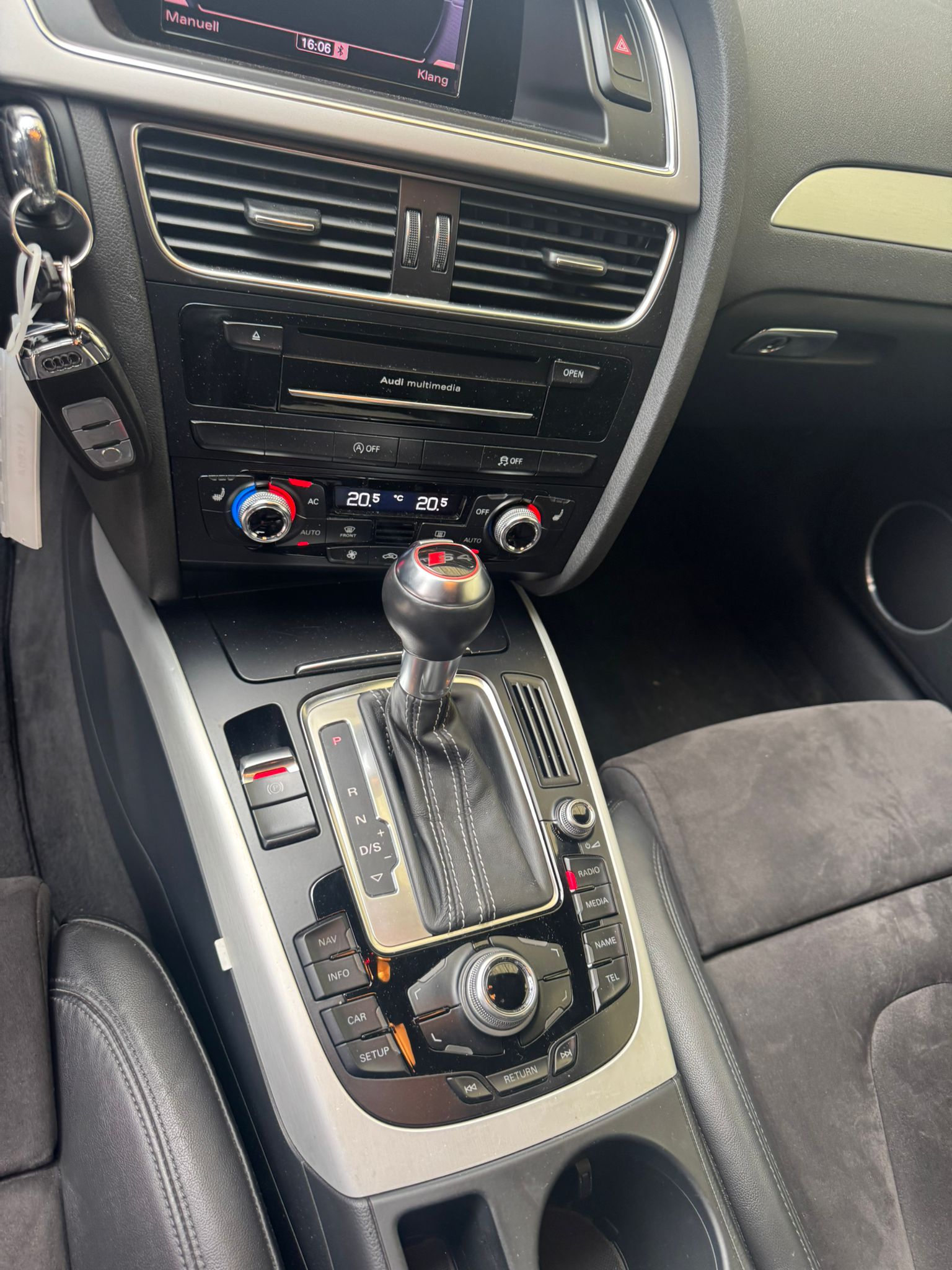 AUDI S4 Avant 3.0 TFSI quattro S-tronic-image-6