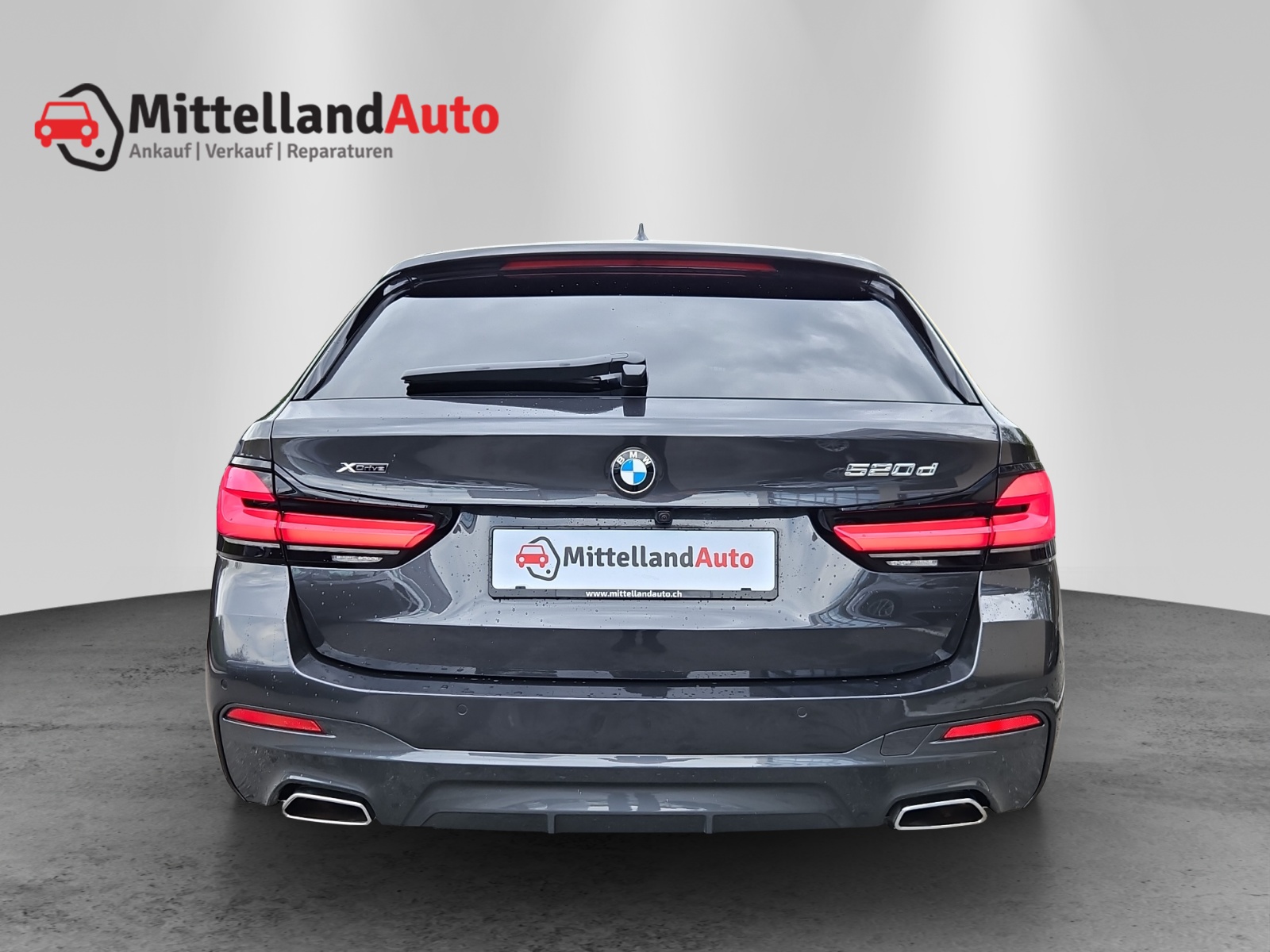 BMW 520d xDrive 48V Touring Pure M Sport Edition-image-12