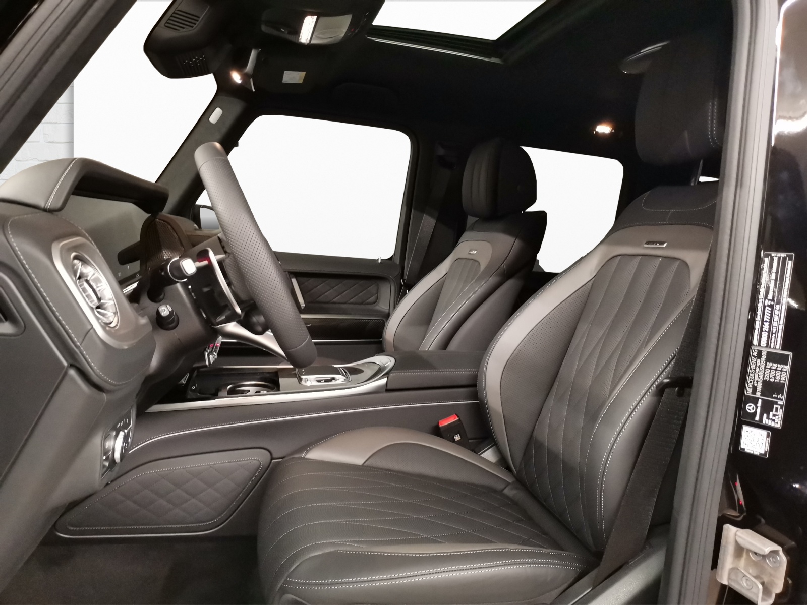 MERCEDES-BENZ AMG G 63-image-6