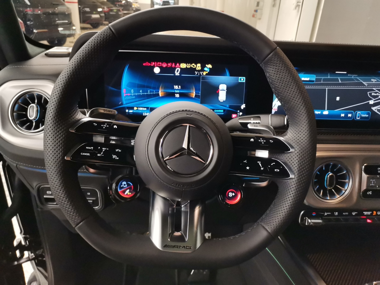 MERCEDES-BENZ AMG G 63-image-11