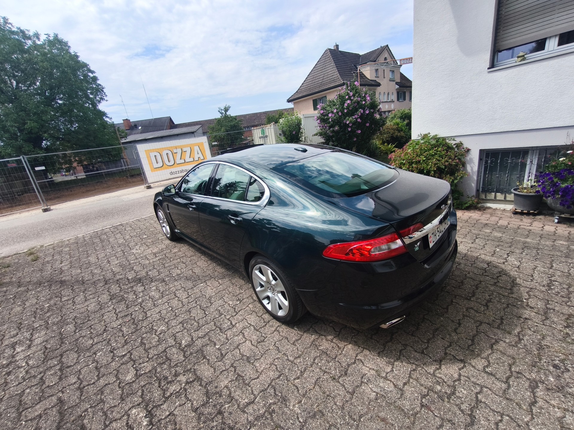 JAGUAR XF 3.0d S V6 (Biturbo)-image-2