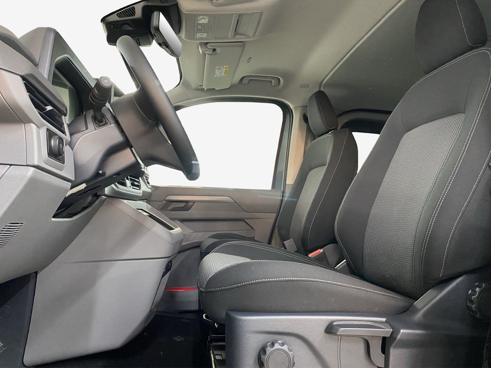 VW Transporter Kombi 2.0 TDI Lang Automat-image-7