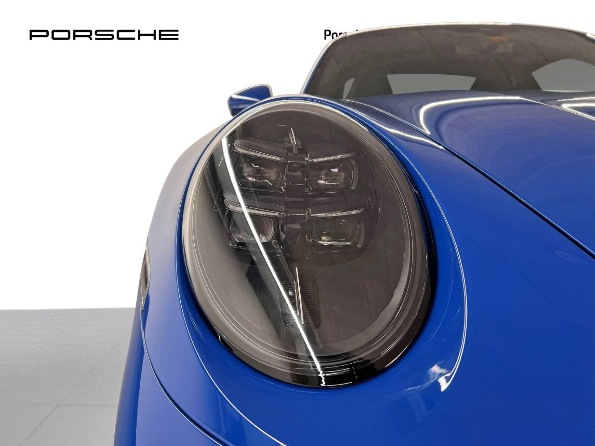 PORSCHE 911 Carrera S-image-11