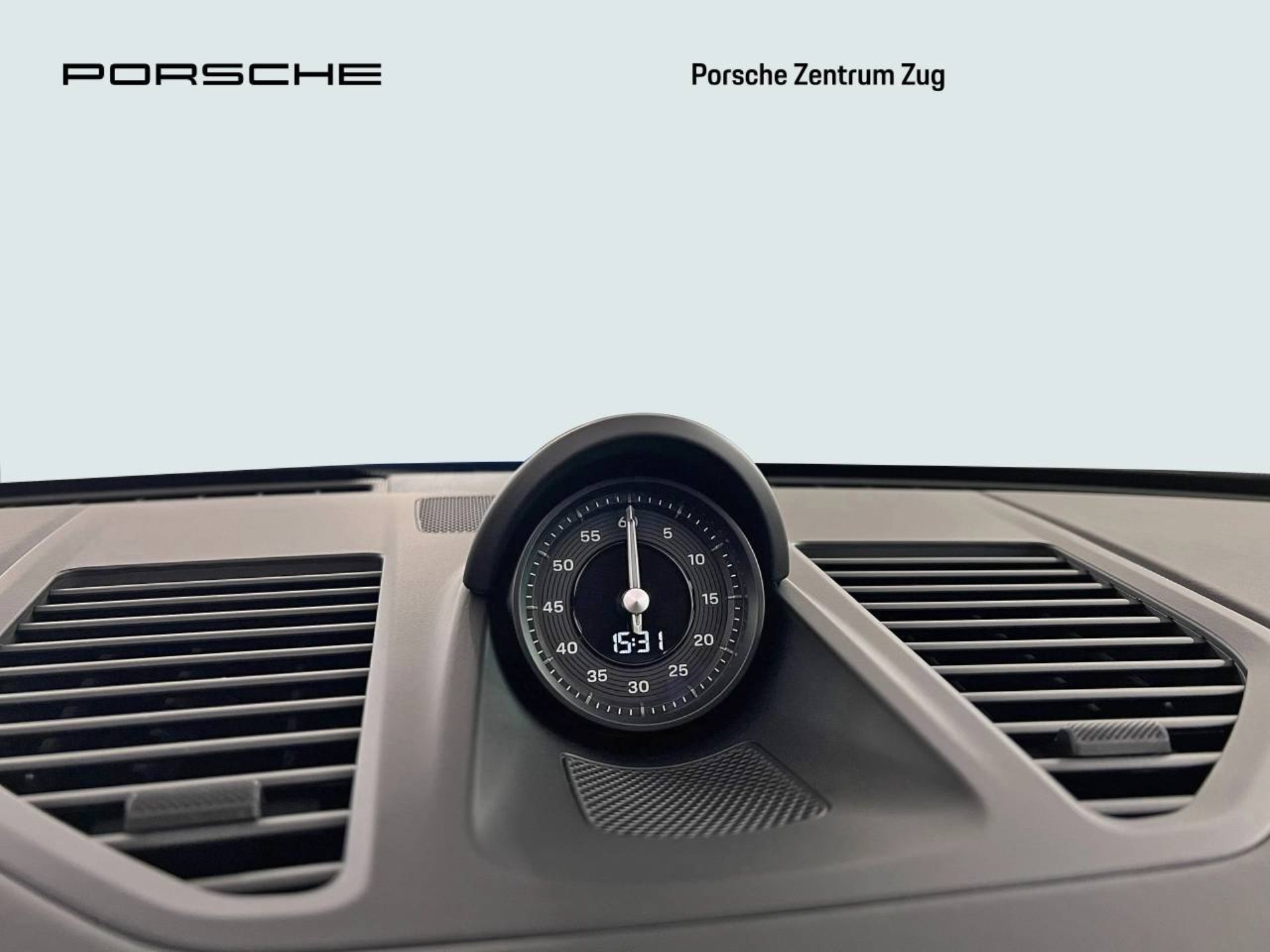 PORSCHE 911 Carrera S-image-25