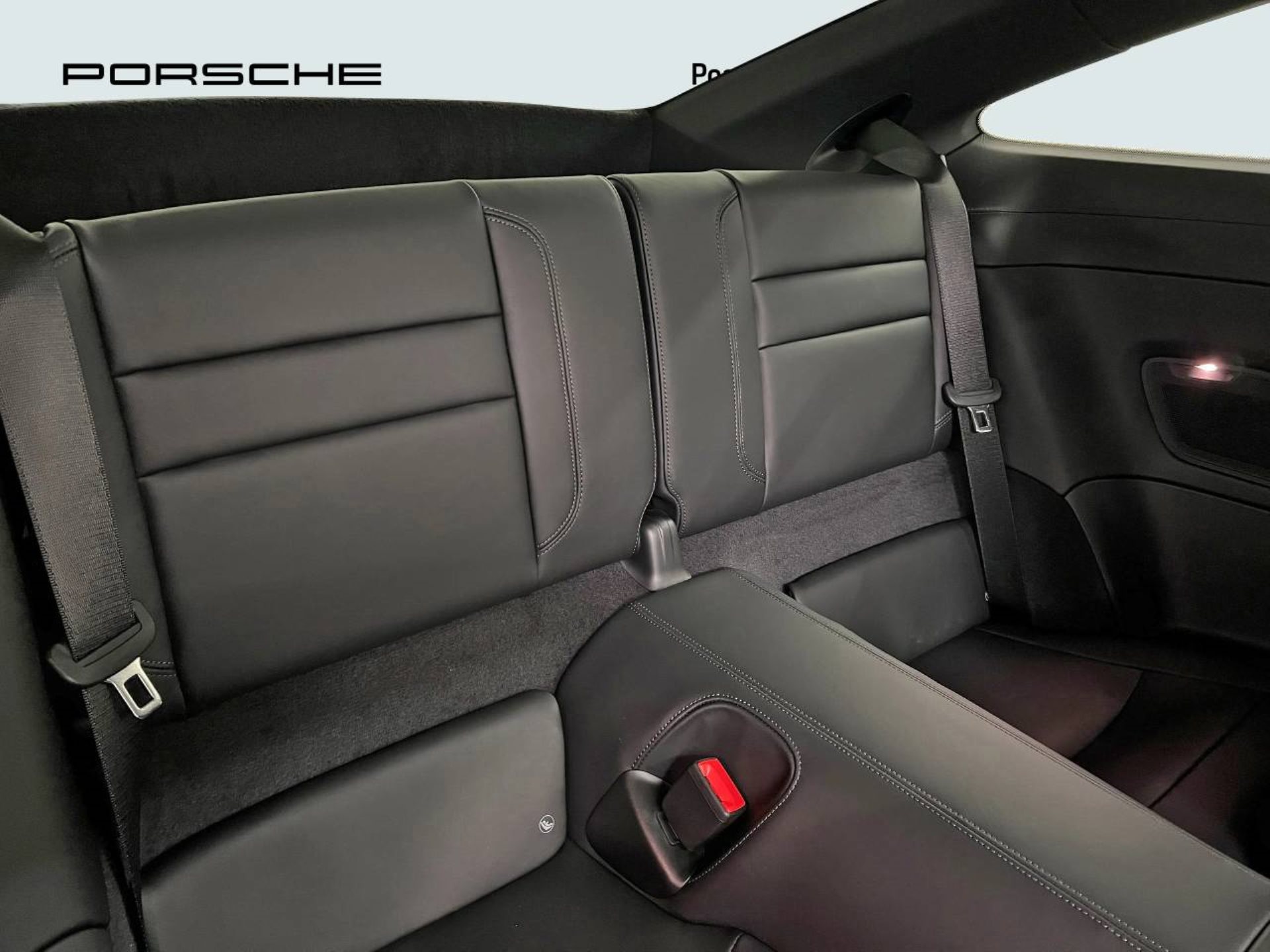 PORSCHE 911 Carrera S-image-23