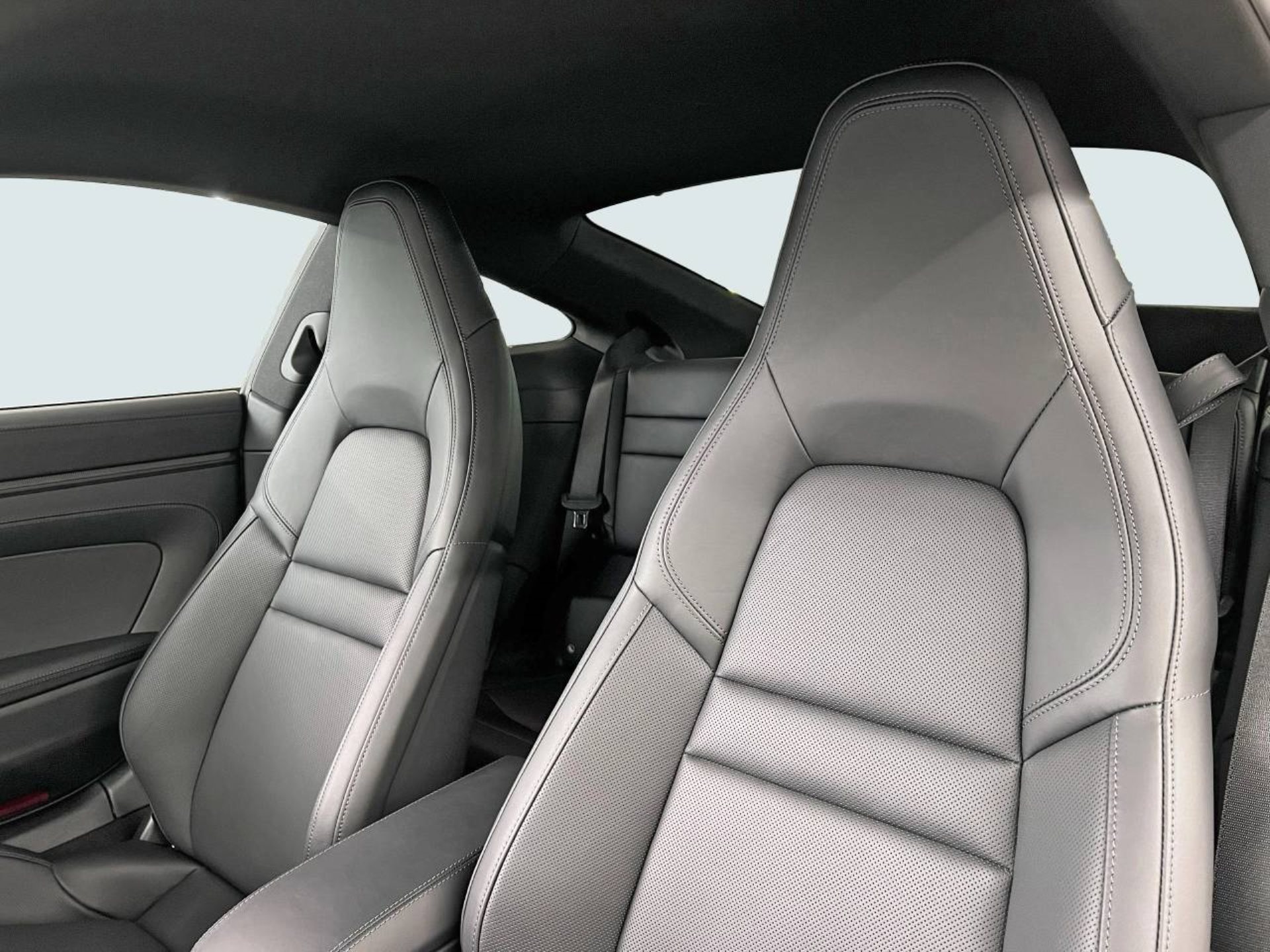 PORSCHE 911 Carrera S-image-4