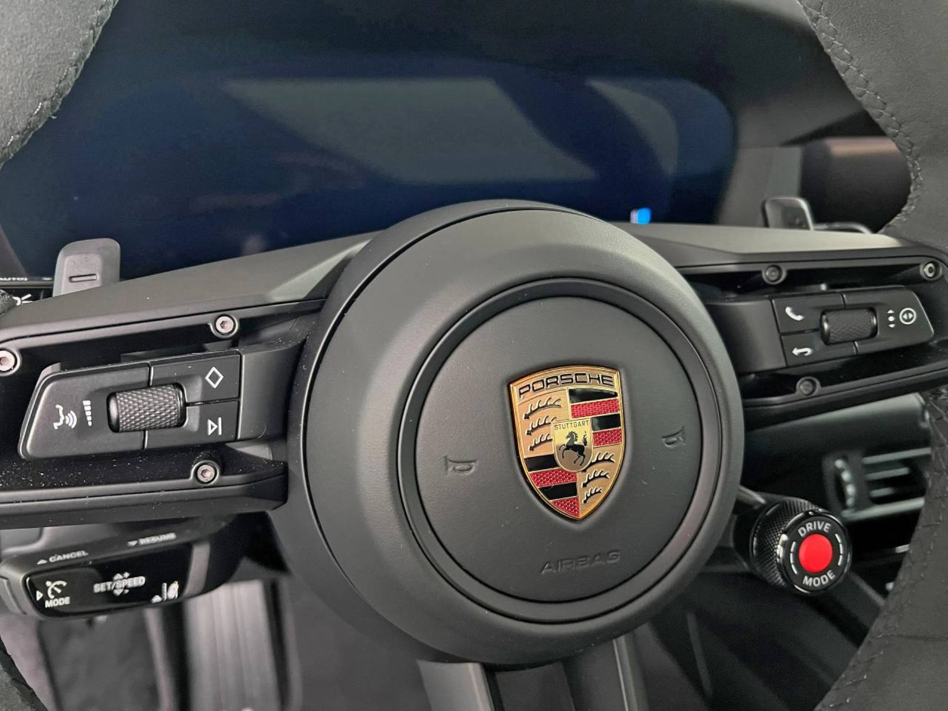 PORSCHE 911 Carrera S-image-15