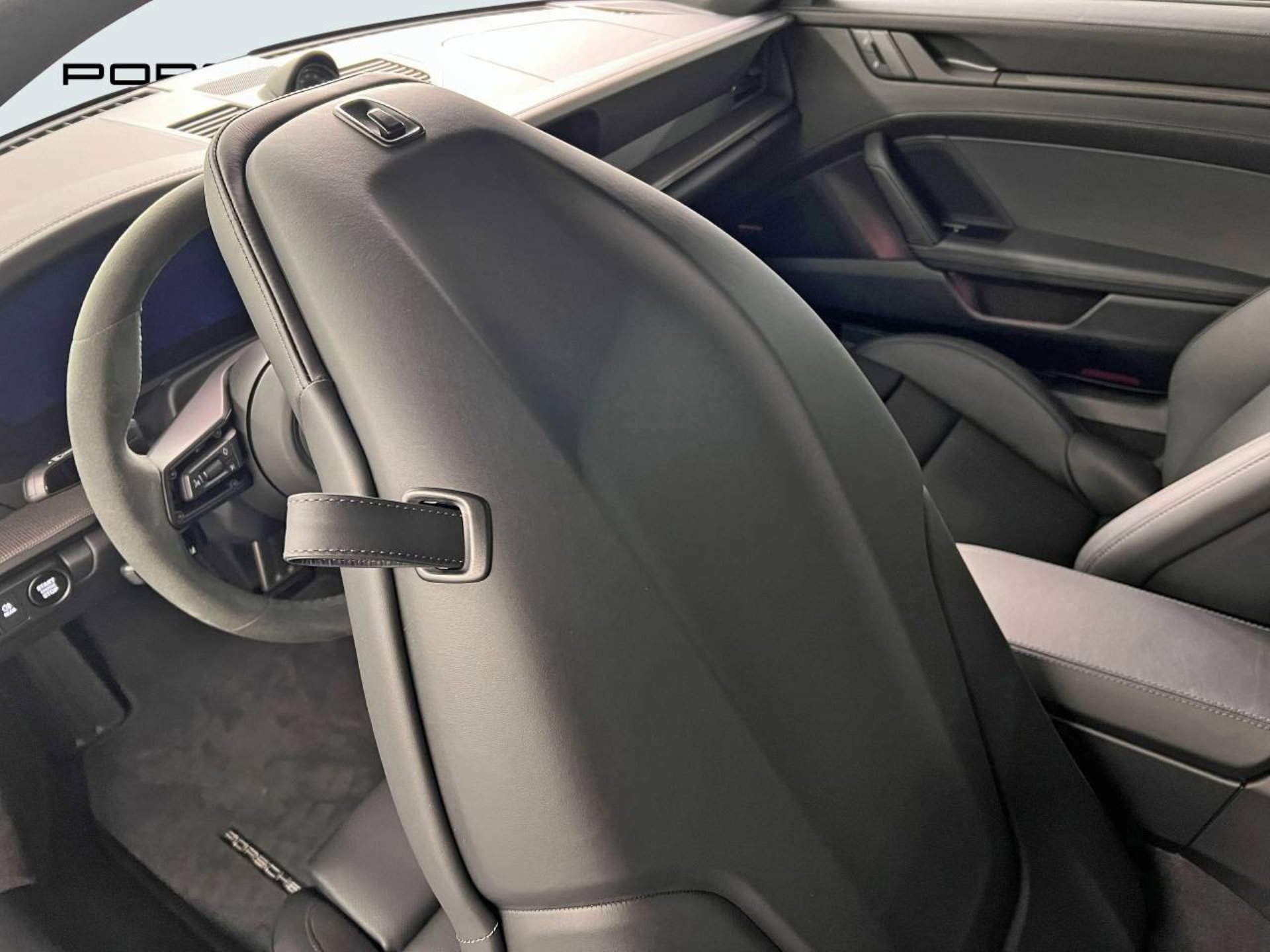 PORSCHE 911 Carrera S-image-21