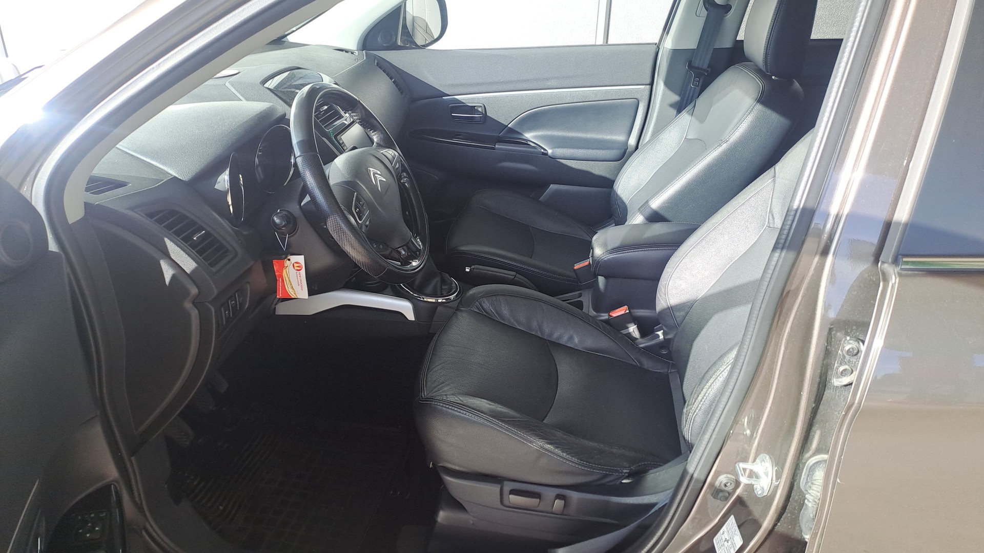 CITROEN C4 Aircross 1.8 HDi Exclusive 4WD-image-7