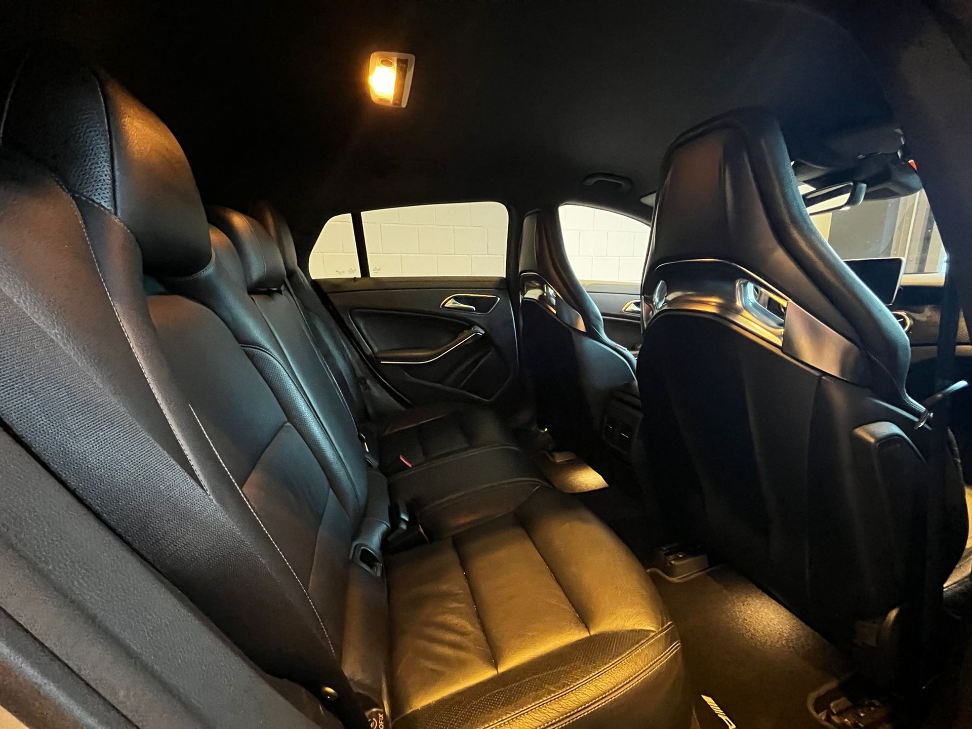MERCEDES-BENZ CLA 45 AMG 4Matic-image-13