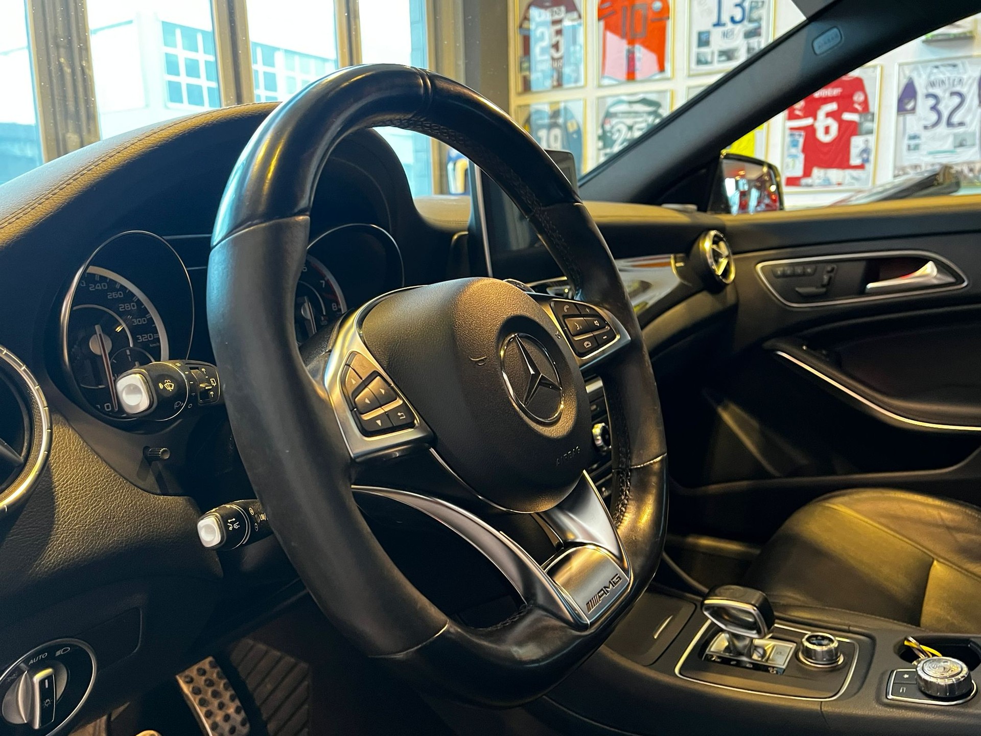 MERCEDES-BENZ CLA 45 AMG 4Matic-image-11
