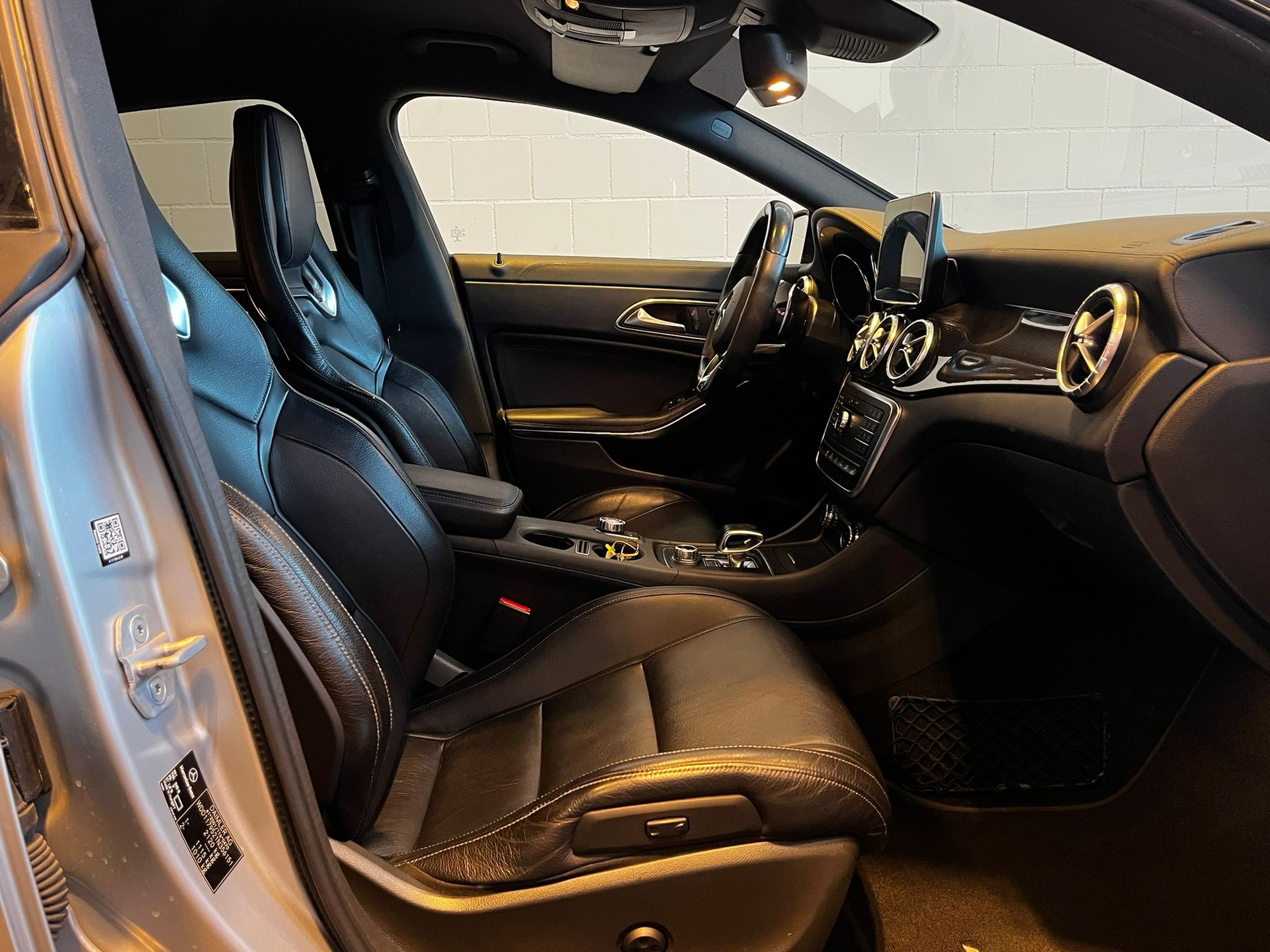 MERCEDES-BENZ CLA 45 AMG 4Matic-image-14