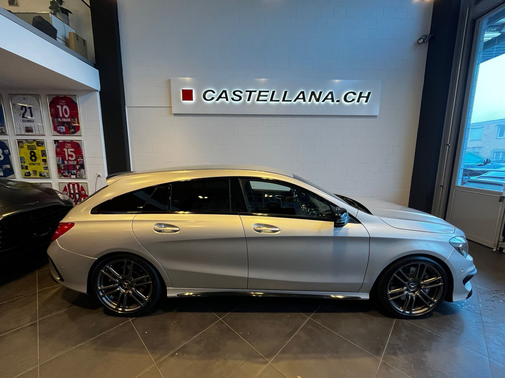 MERCEDES-BENZ CLA 45 AMG 4Matic-image-2