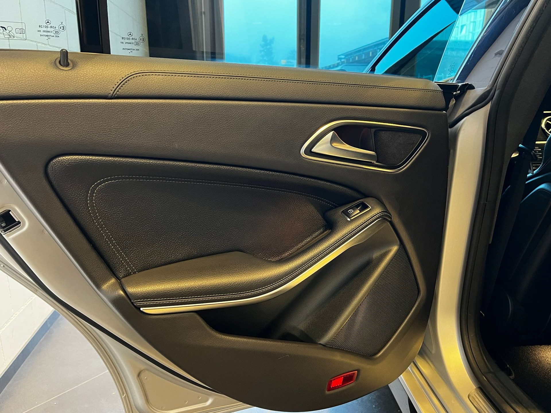 MERCEDES-BENZ CLA 45 AMG 4Matic-image-21
