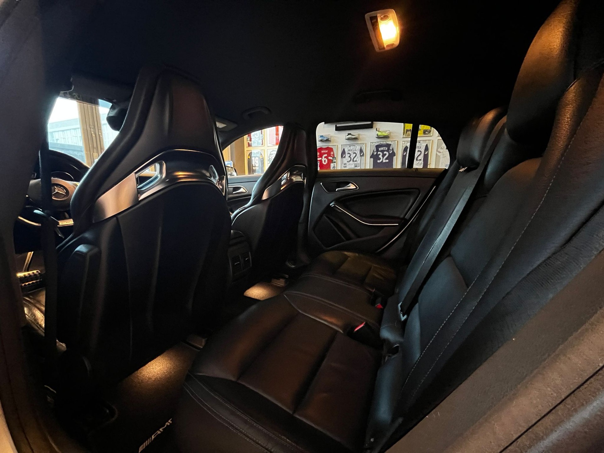 MERCEDES-BENZ CLA 45 AMG 4Matic-image-12