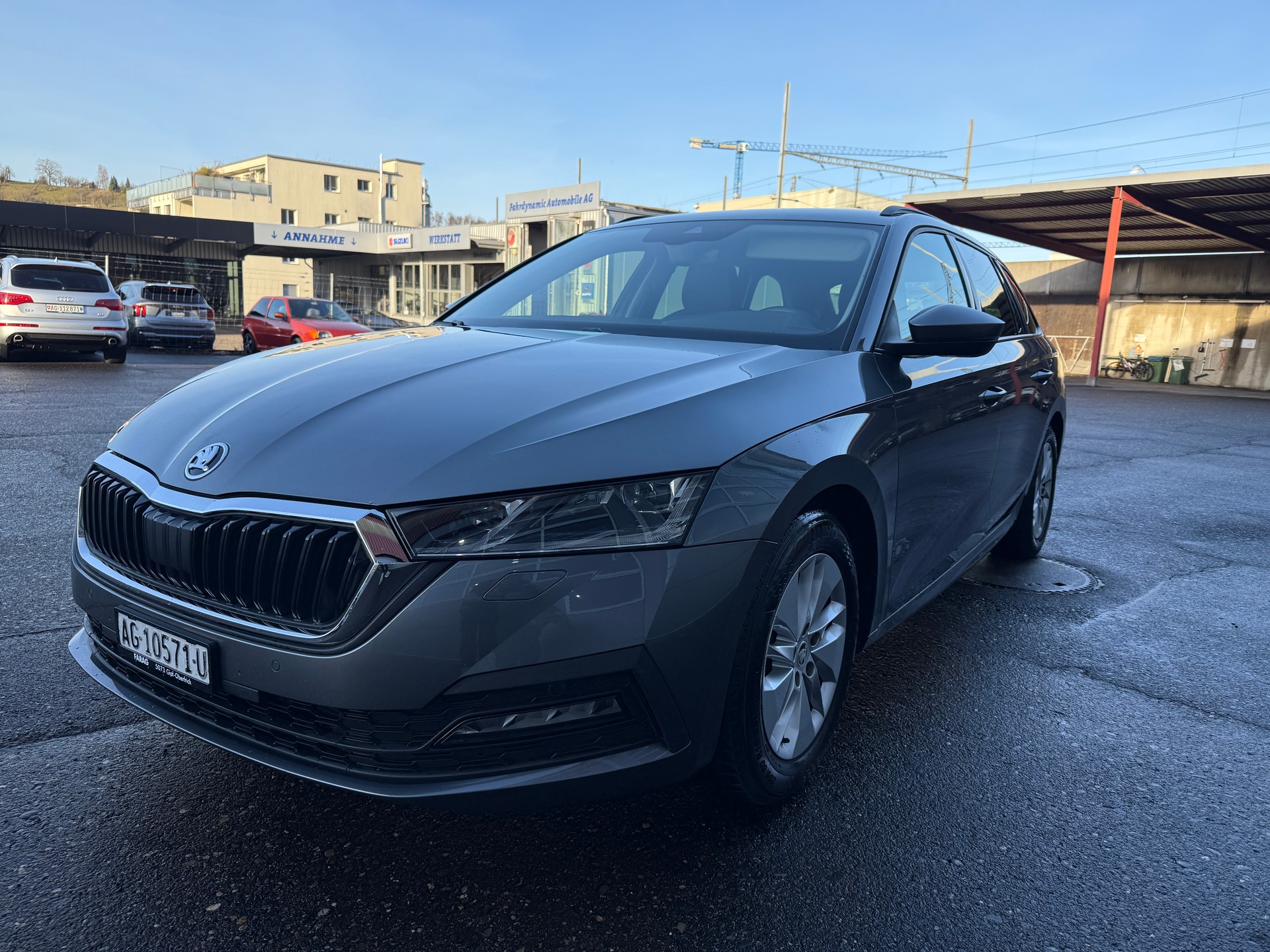 SKODA Octavia Combi 2.0 TDI DSG Ambition 4x4-image-2
