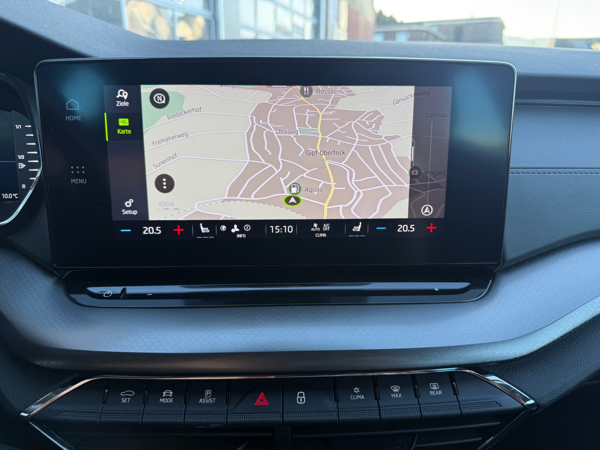 SKODA Octavia Combi 2.0 TDI DSG Ambition 4x4-image-18