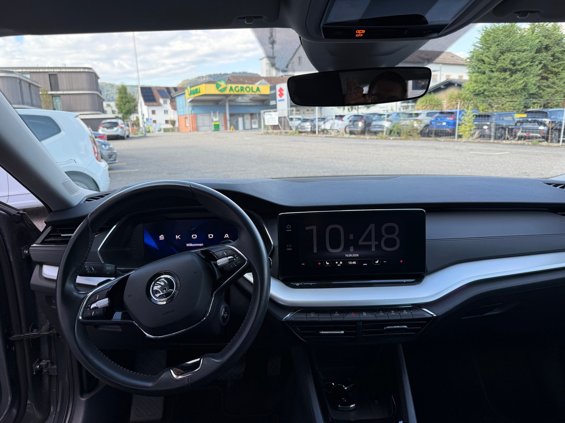 SKODA Octavia Combi 2.0 TDI DSG Ambition 4x4-image-9