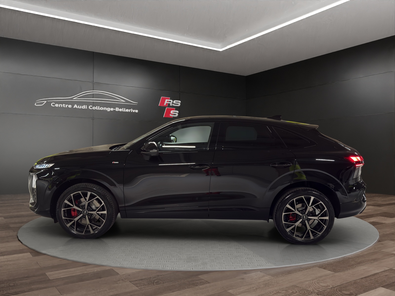 AUDI Q3 Sportback TFSI quattro 150 kW S tronic-image-2