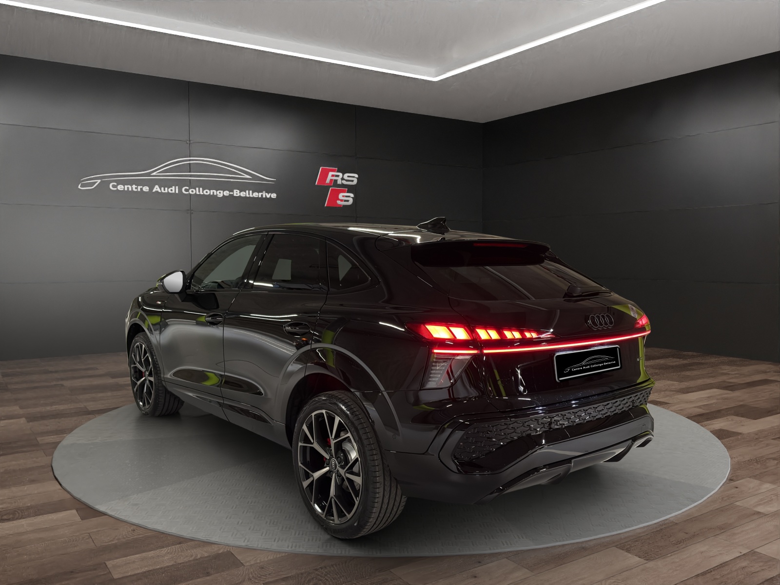 AUDI Q3 Sportback TFSI quattro 150 kW S tronic-image-3