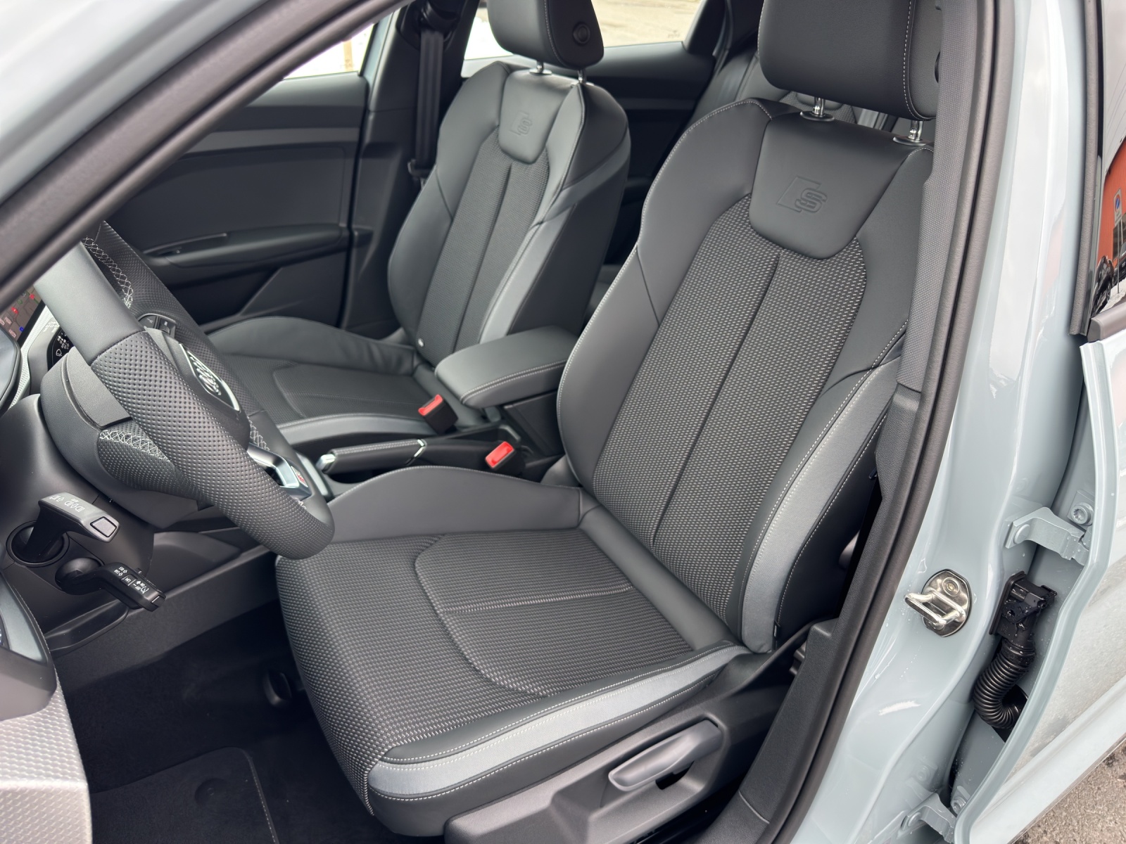 AUDI A1 Sportback 30 TFSI Attraction S-tronic-image-11