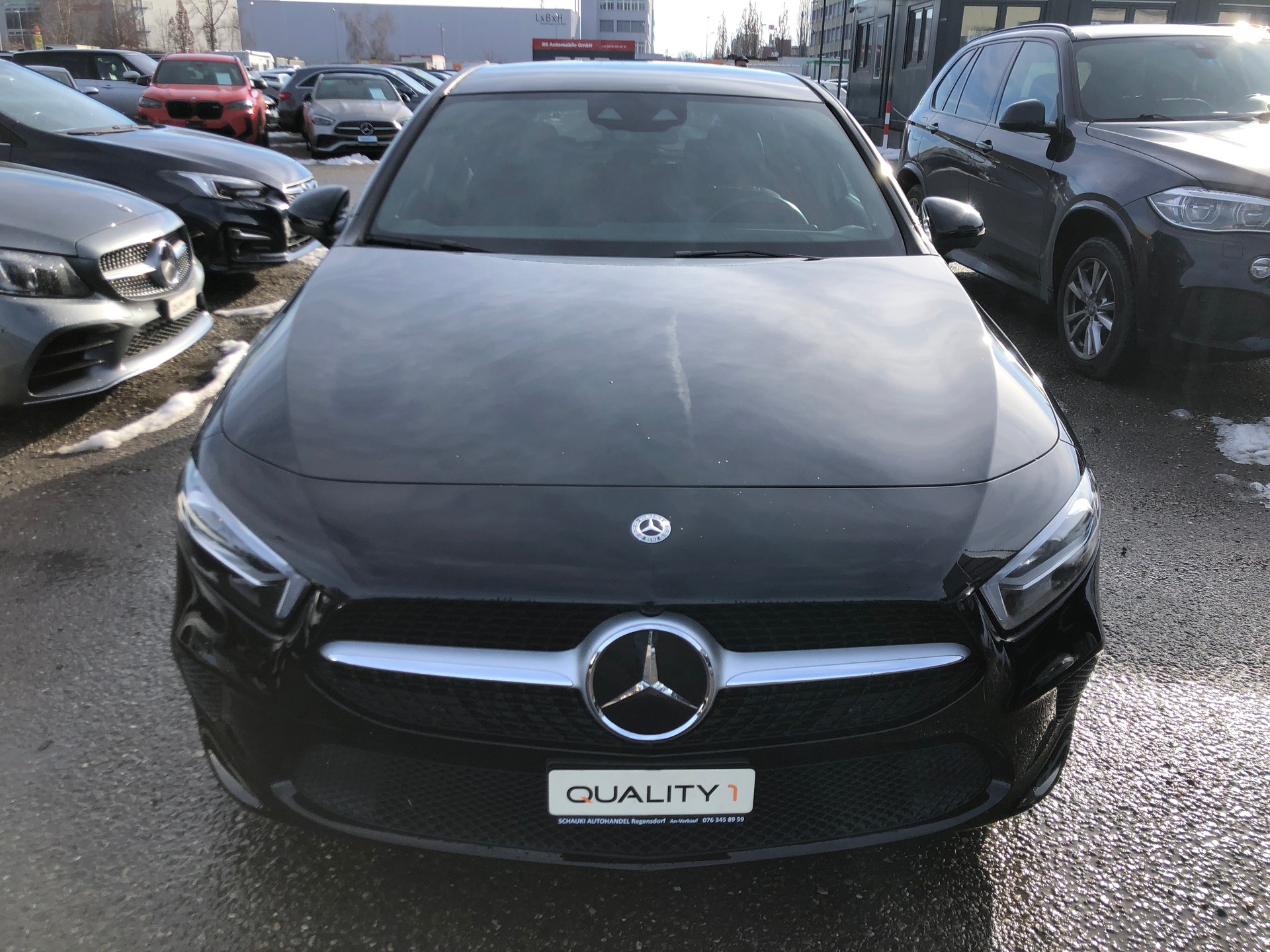 MERCEDES-BENZ A 250 4Matic Progressive 7G-DCT-showroom-element-1