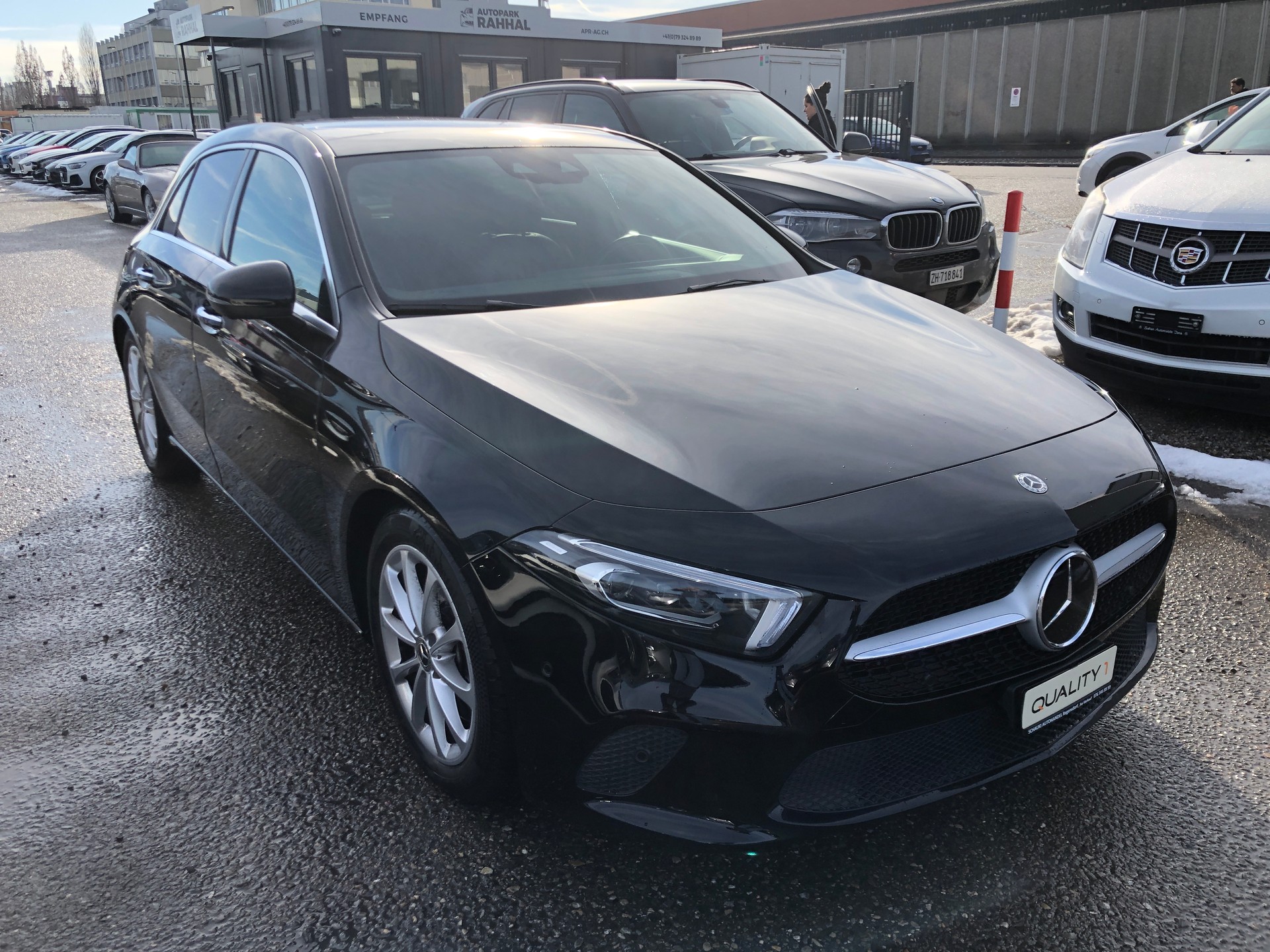 MERCEDES-BENZ A 250 4Matic Progressive 7G-DCT-showroom-element-2