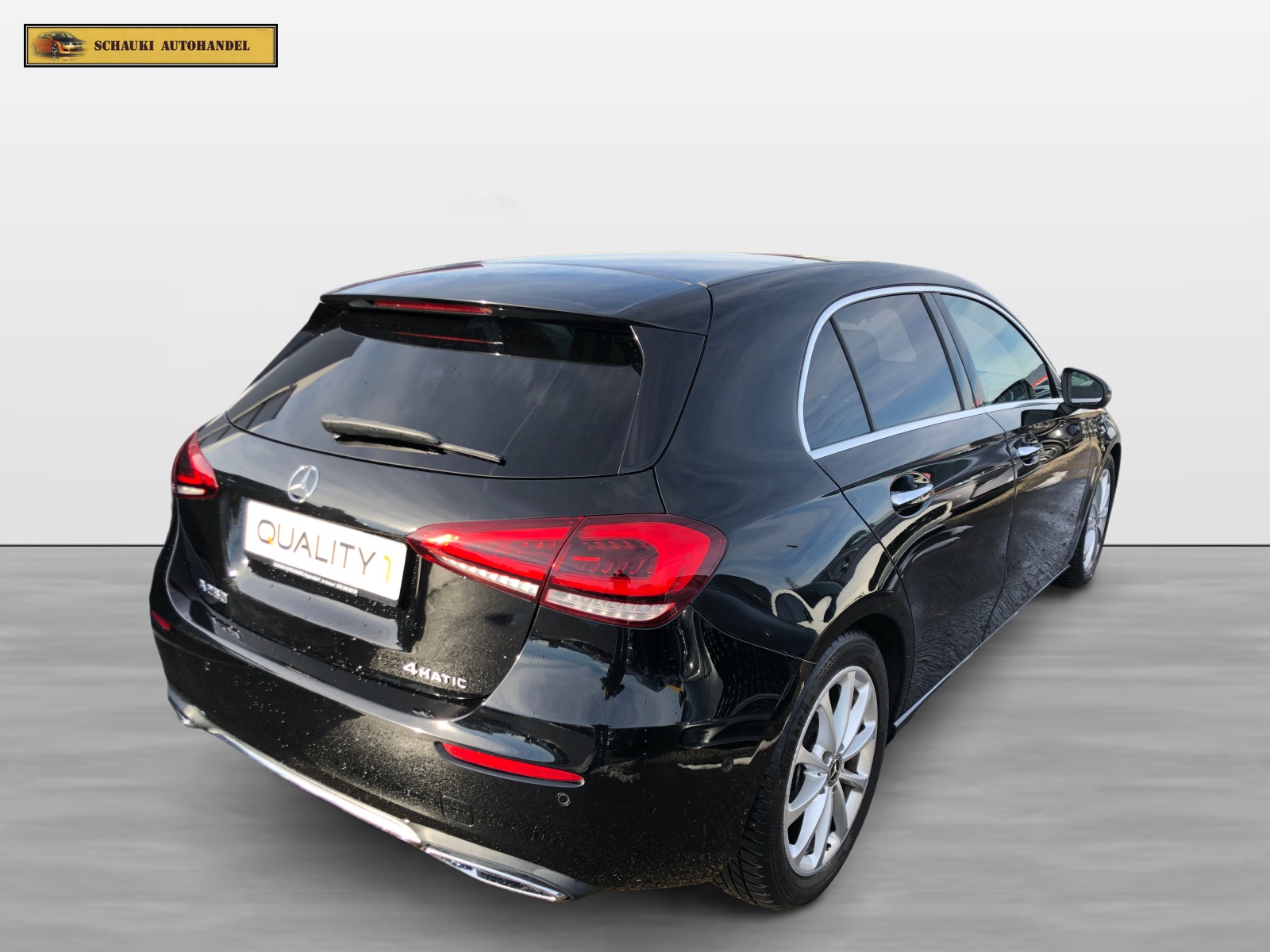 MERCEDES-BENZ A 250 4Matic Progressive 7G-DCT-showroom-element-3
