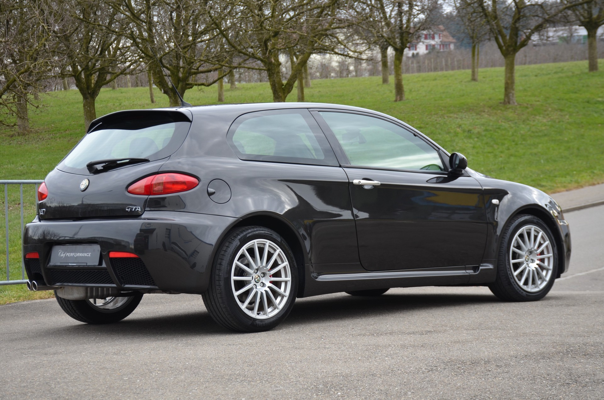 ALFA ROMEO 147 3.2 GTA-image-4