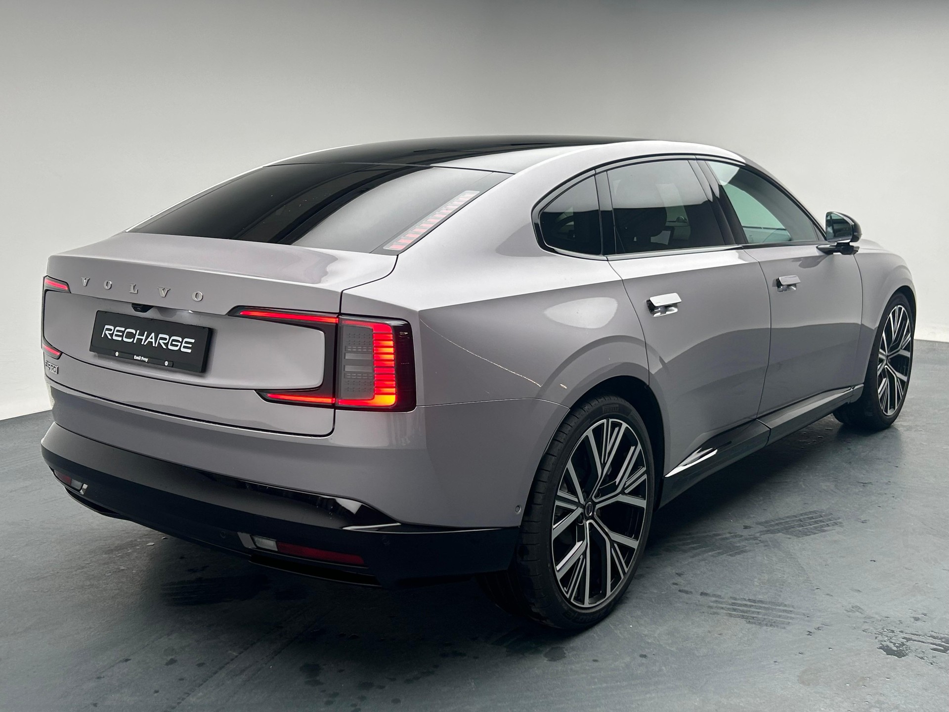 VOLVO ES90 Ultra-image-26