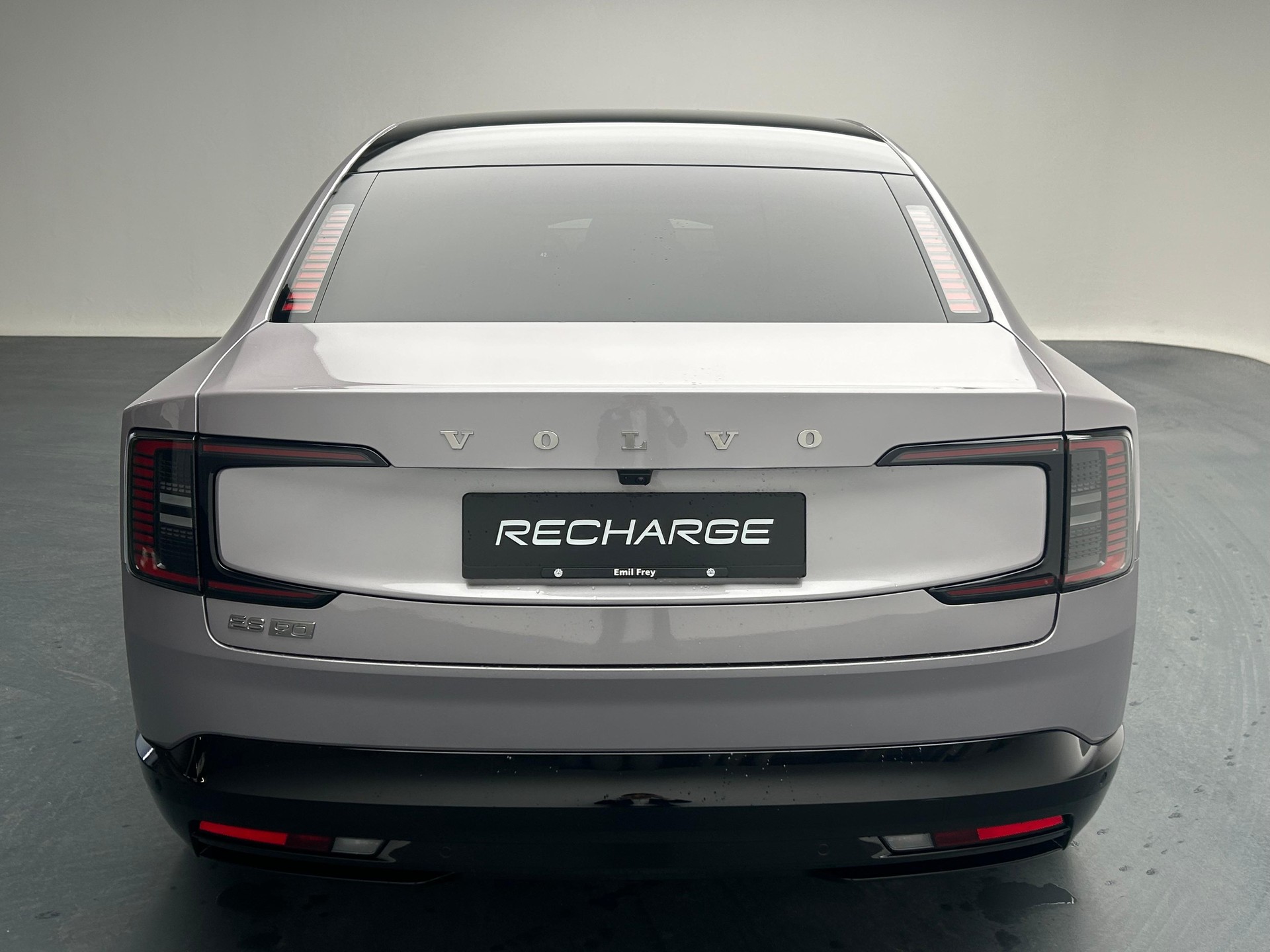 VOLVO ES90 Ultra-image-23