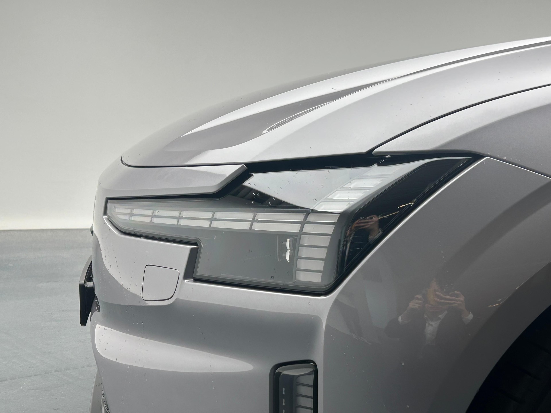 VOLVO ES90 Ultra-image-5