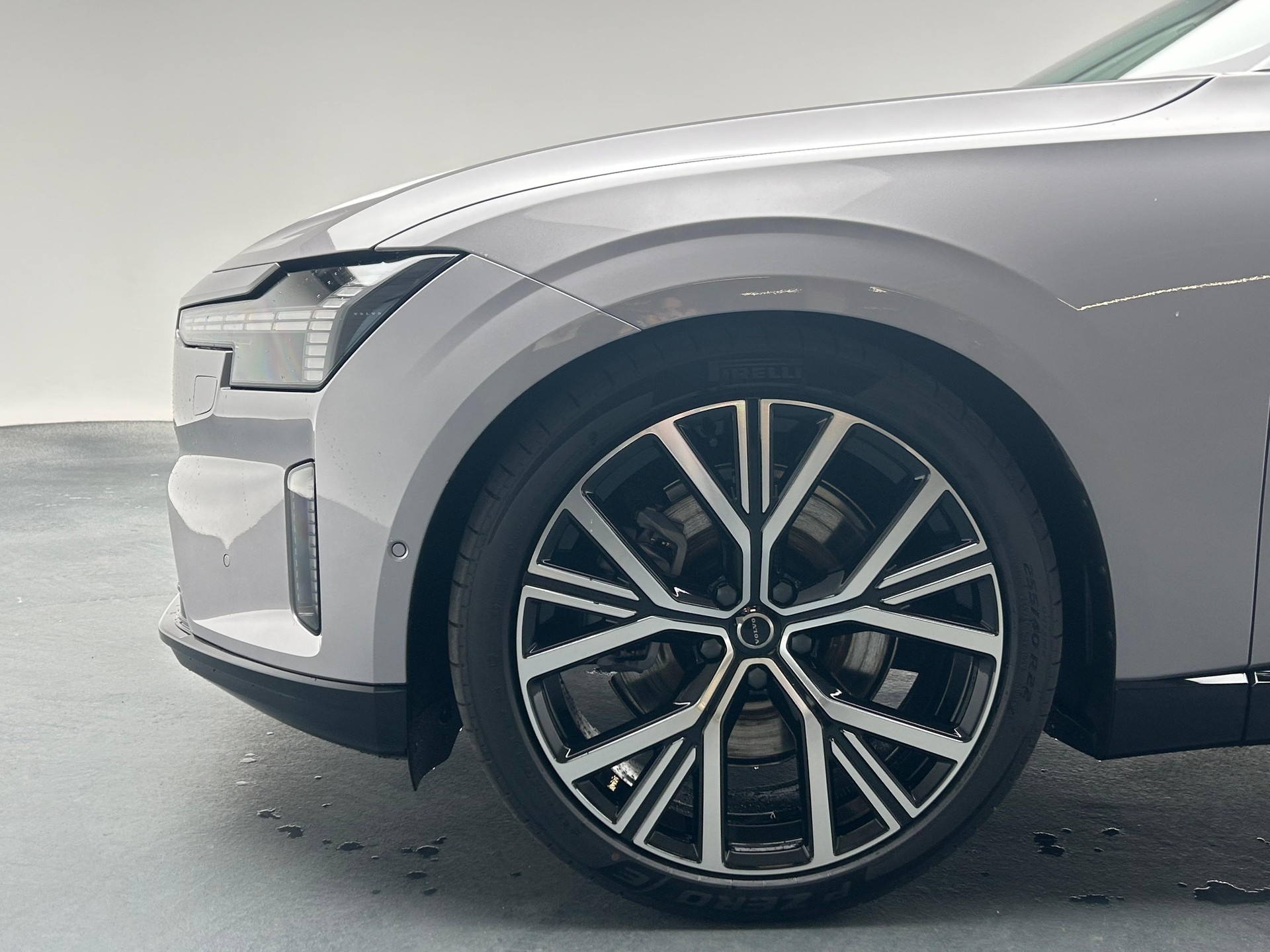 VOLVO ES90 Ultra-image-4