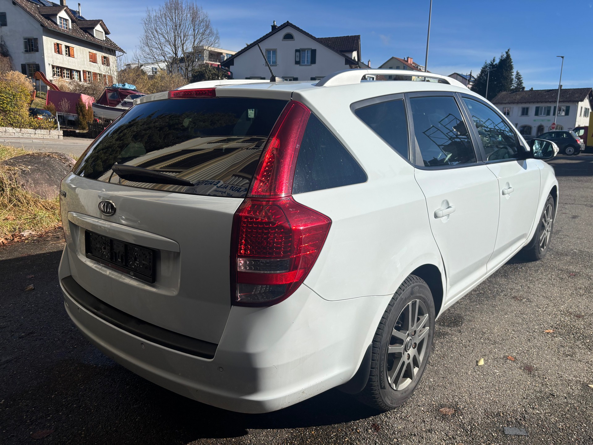 KIA CEED-image-4