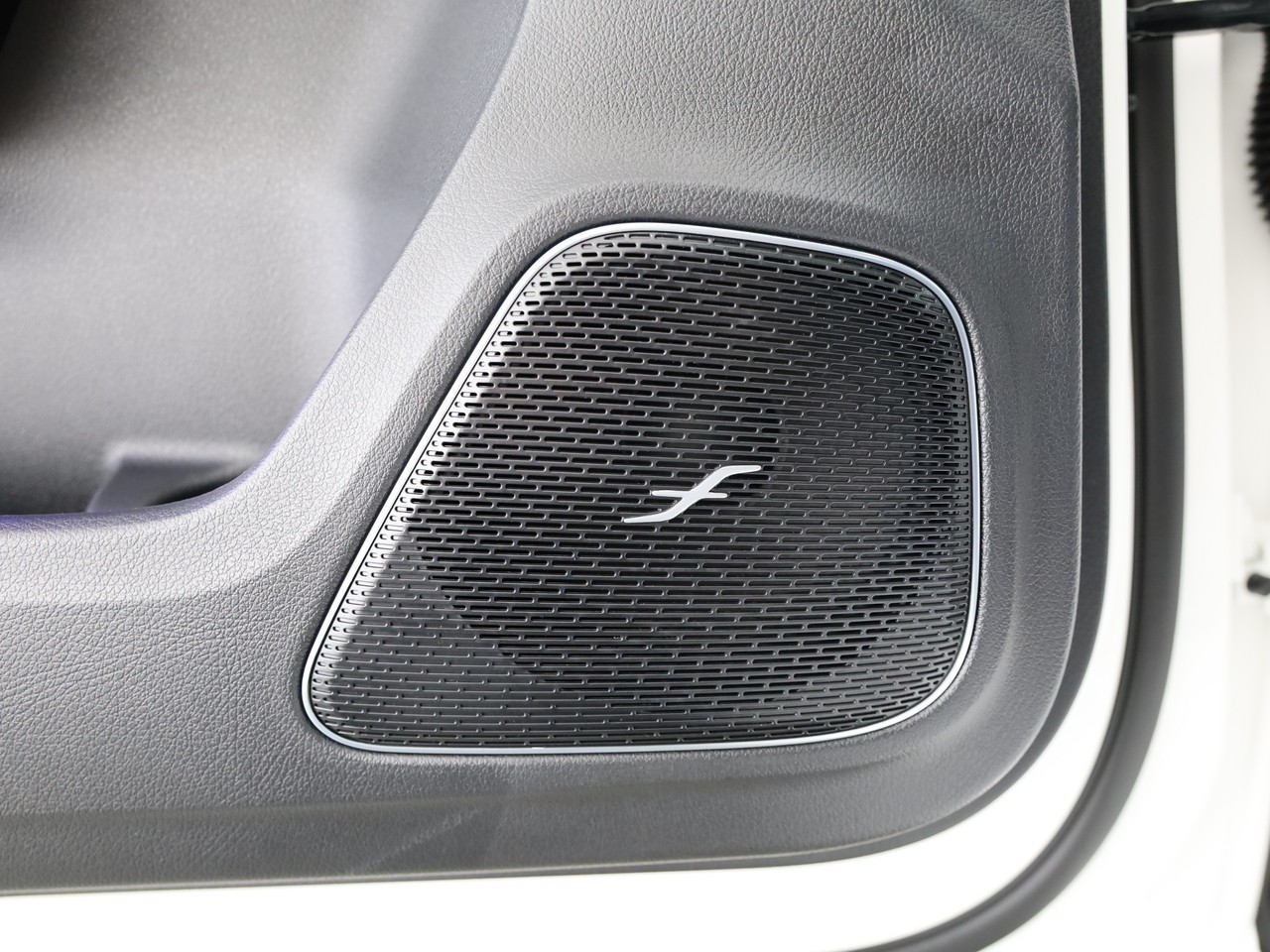 MERCEDES-BENZ A 250 4Matic 8G-DCT-image-8