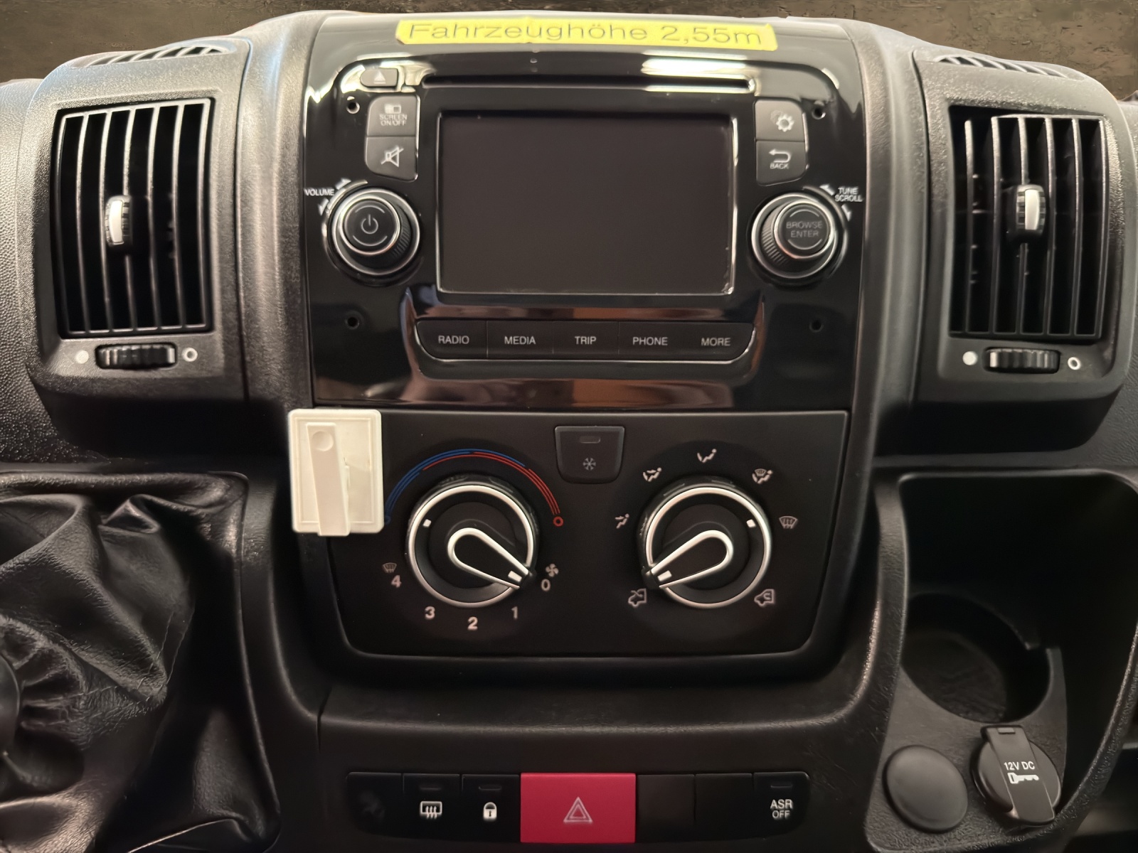 PEUGEOT PEUGEOT Boxer 2.0 HDI 335 Active L2H2 *3-Sitzer*-image-7