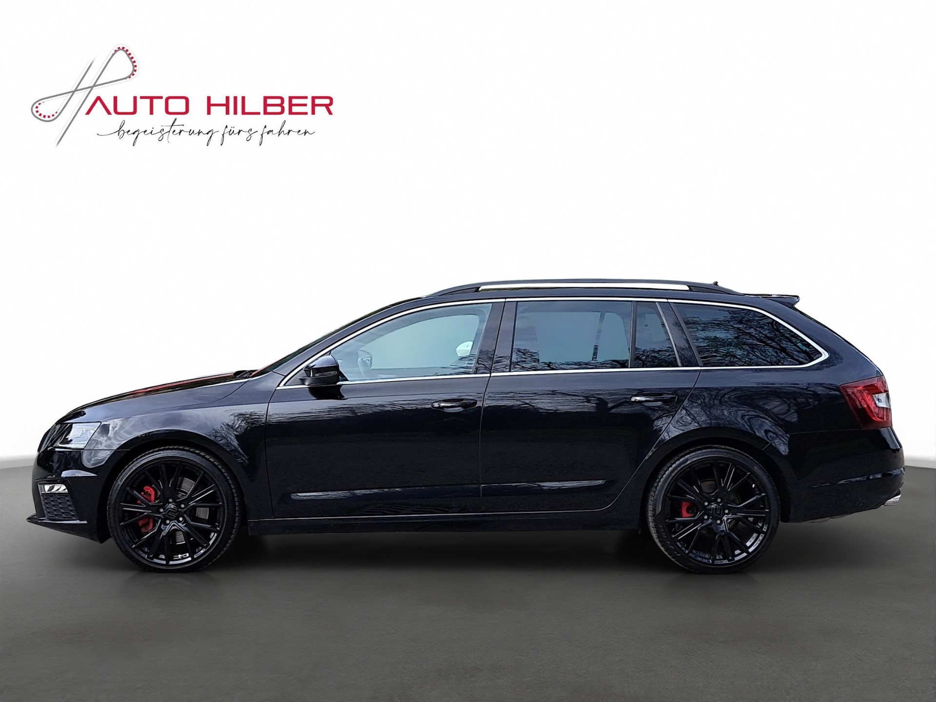 SKODA Octavia Combi 2.0 TSI RS DSG-image-2