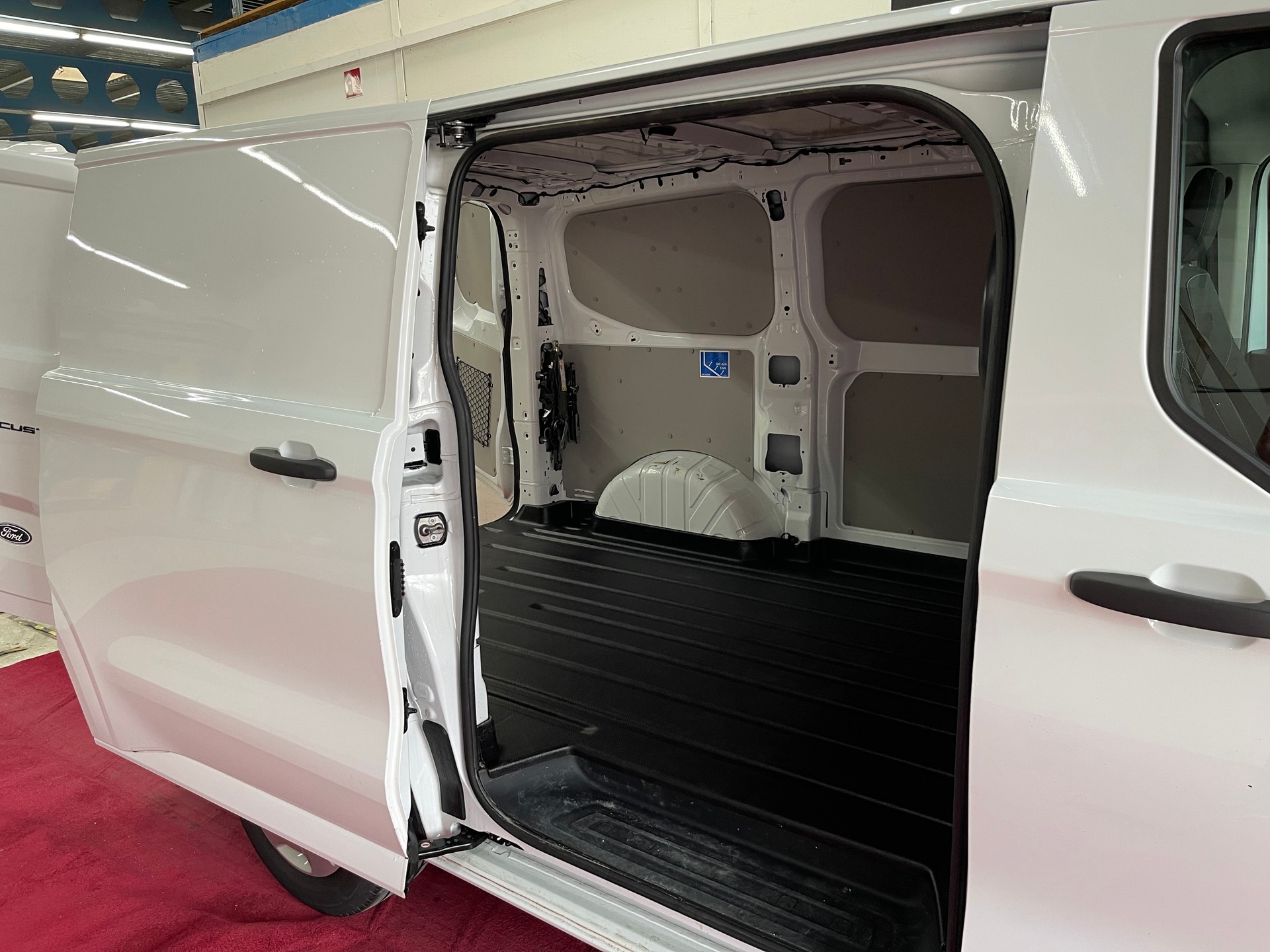 FORD Transit Custom Van 280 L1 H1 Trend-image-7