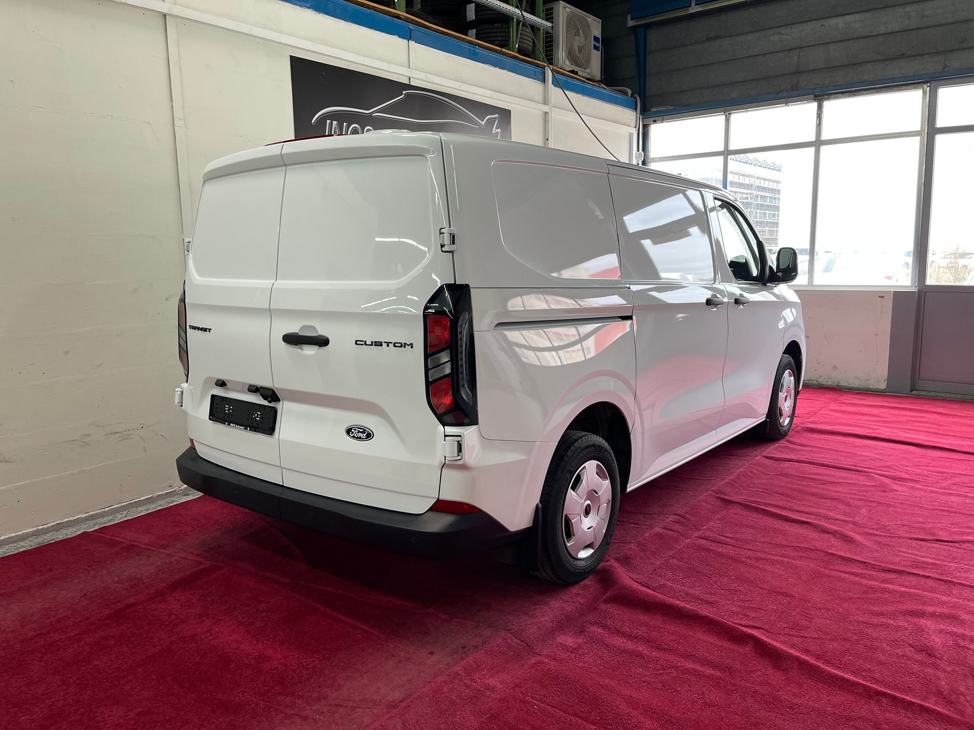 FORD Transit Custom Van 280 L1 H1 Trend-image-4
