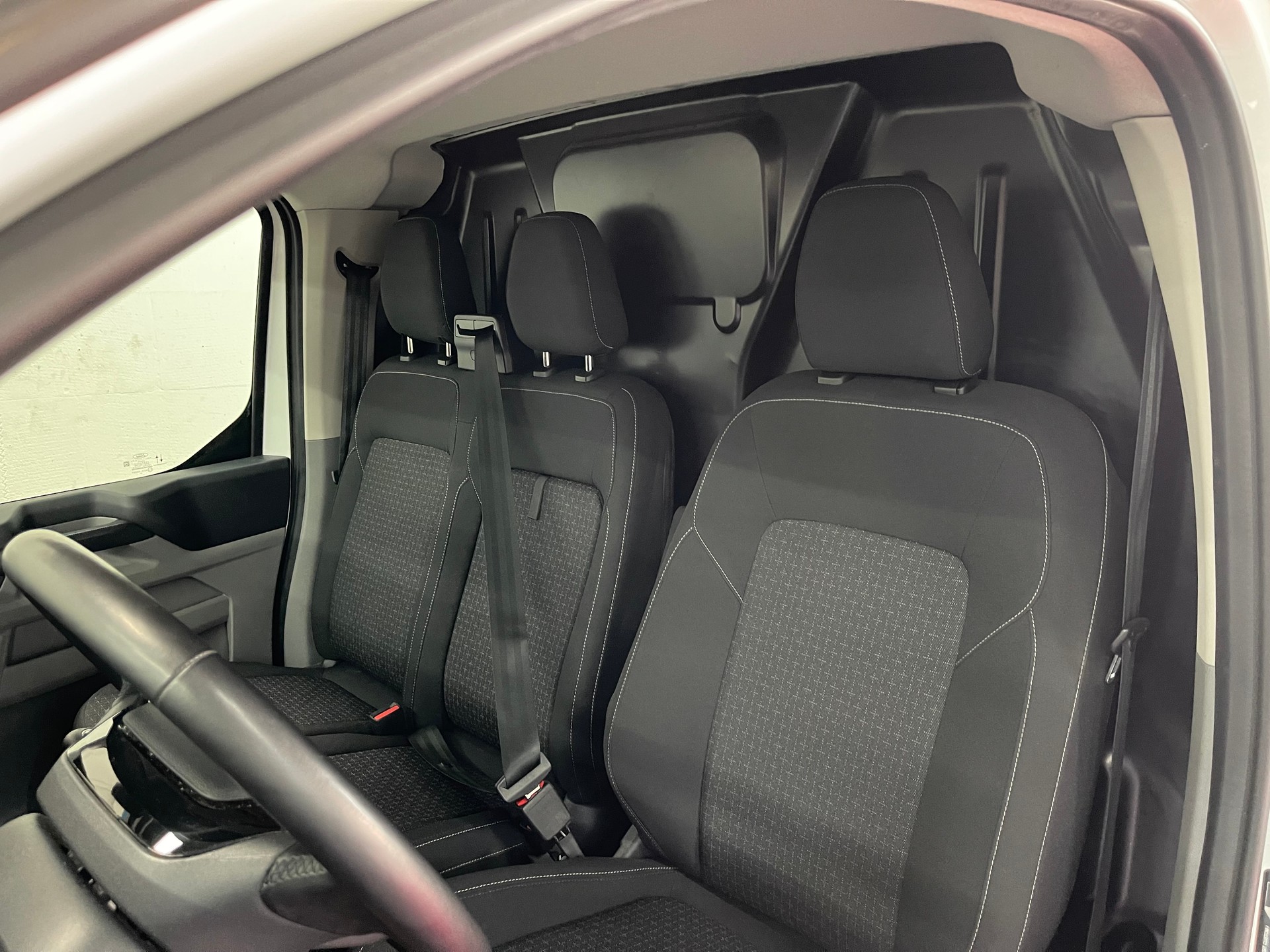 FORD Transit Custom Van 280 L1 H1 Trend-image-12