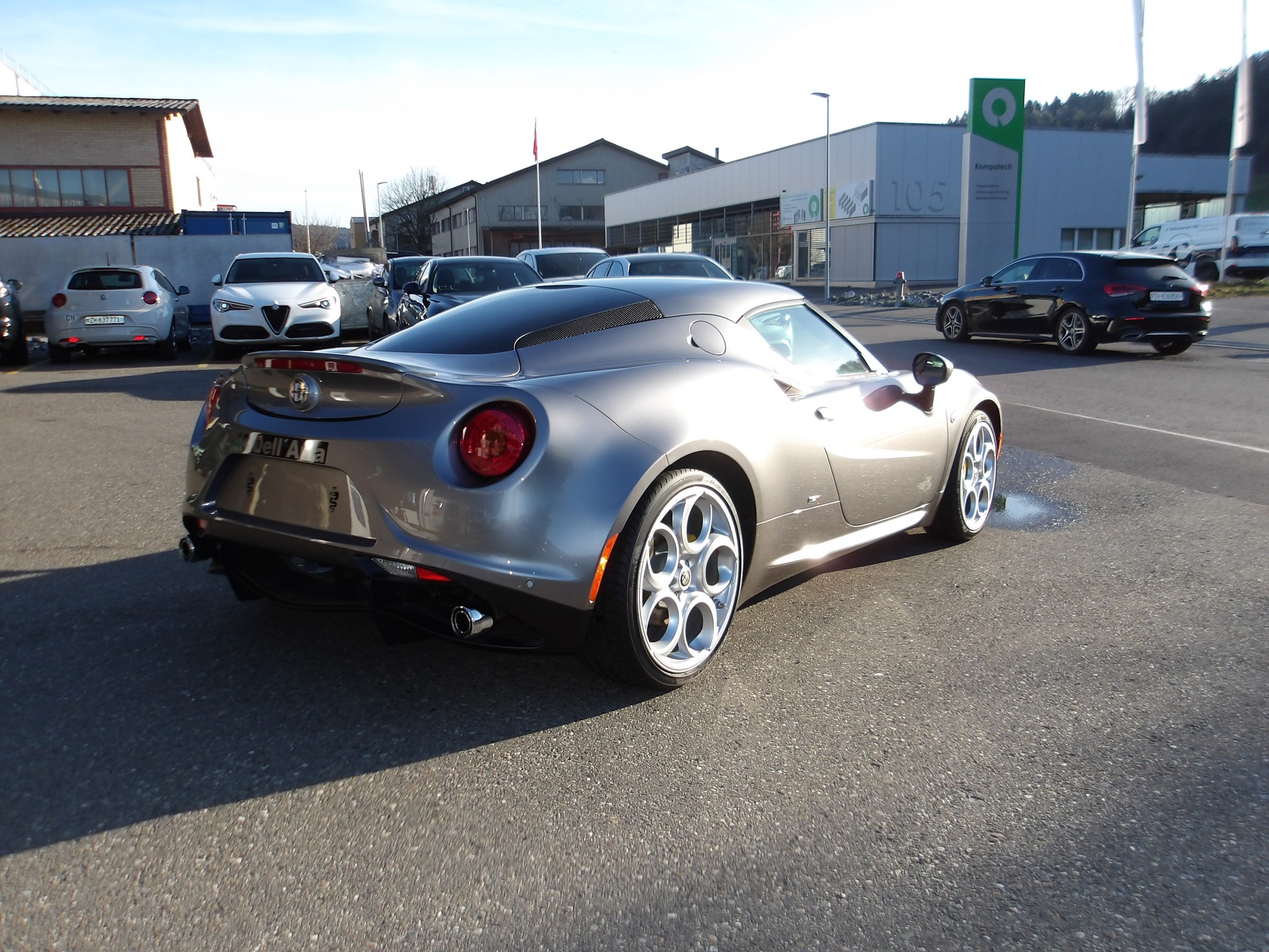 ALFA ROMEO 4C 1750 TBi TCT-image-4