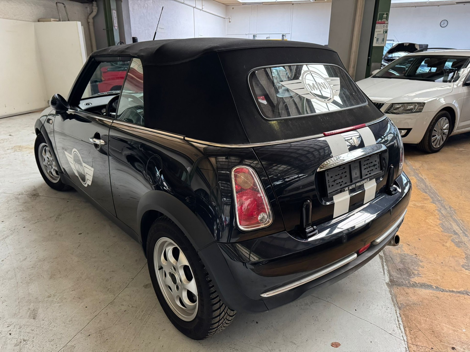 MINI Cooper Cabriolet **Motor läuft auf drei Zylinder***-image-4