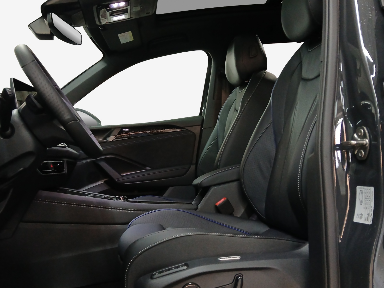 VW Tiguan 2.0 TSI DSG R-Line 4Motion-image-7