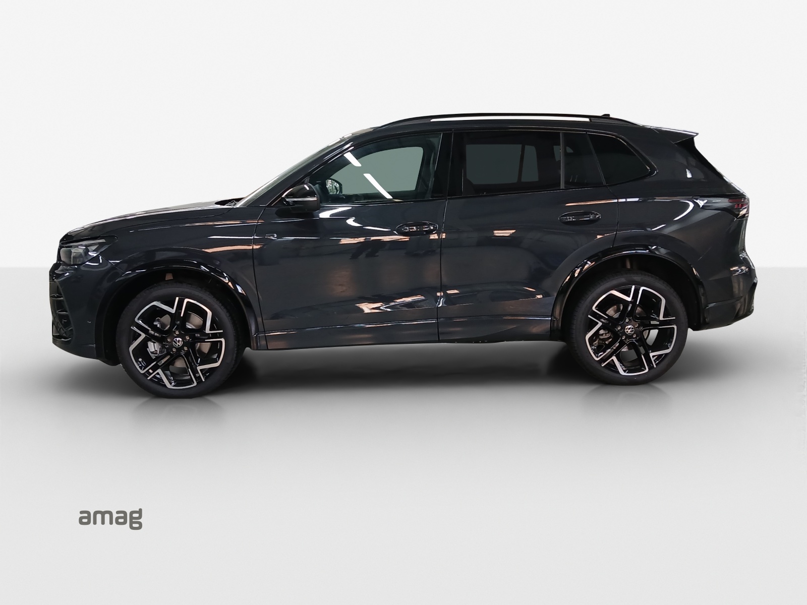 VW Tiguan 2.0 TSI DSG R-Line 4Motion-image-1