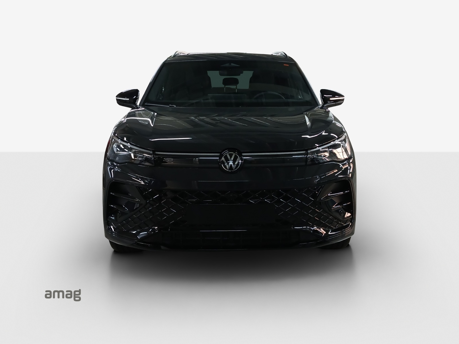 VW Tiguan 2.0 TSI DSG R-Line 4Motion-image-6