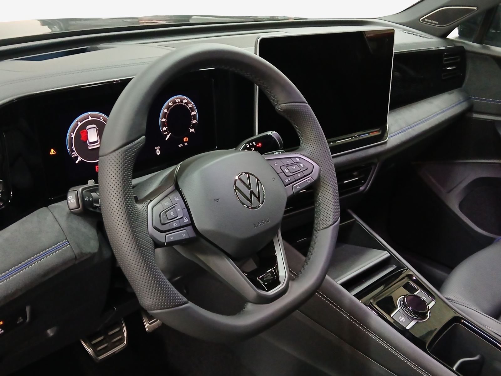 VW Tiguan 2.0 TSI DSG R-Line 4Motion-image-14