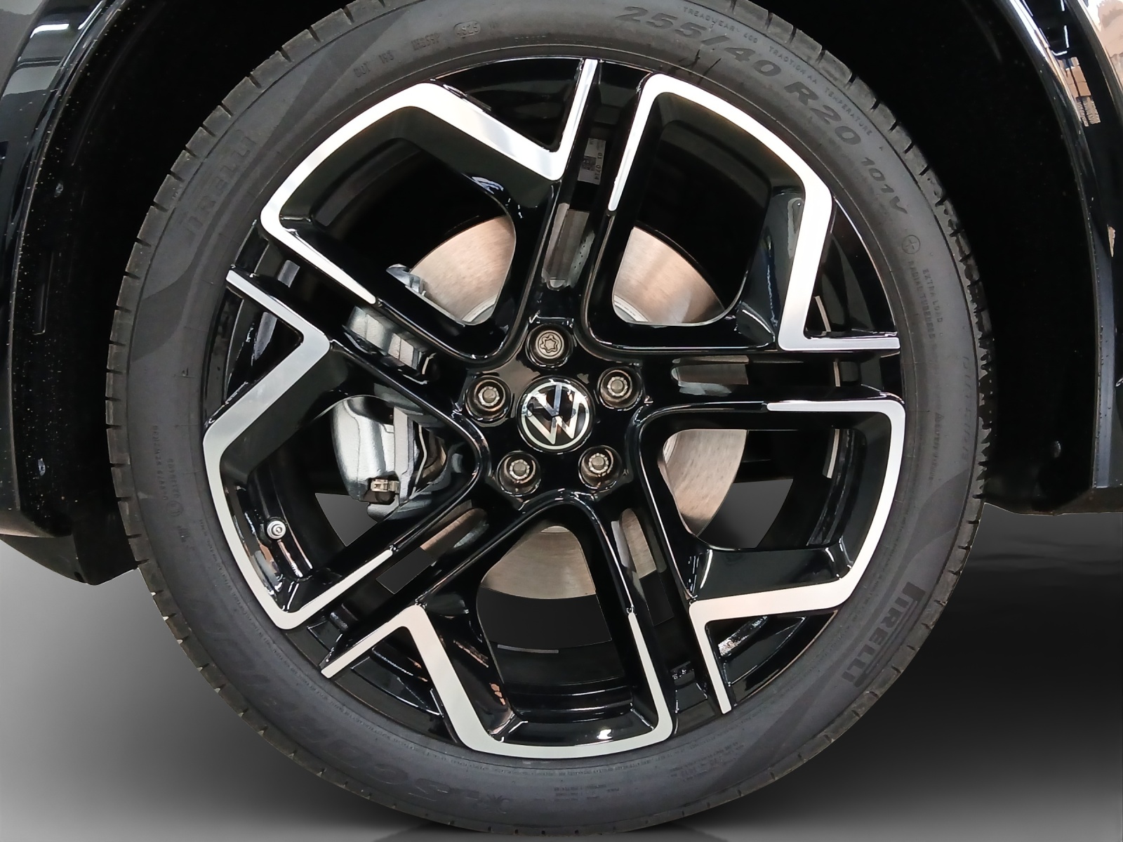 VW Tiguan 2.0 TSI DSG R-Line 4Motion-image-15