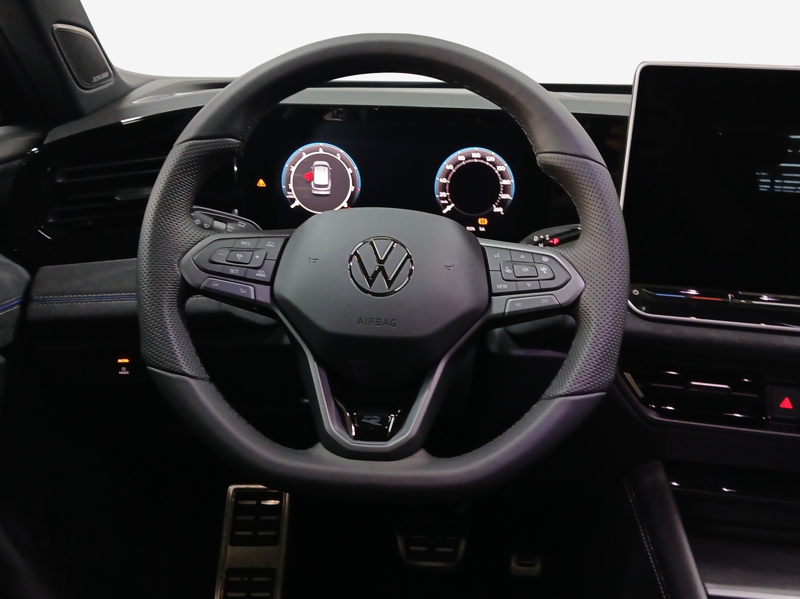 VW Tiguan 2.0 TSI DSG R-Line 4Motion-image-9