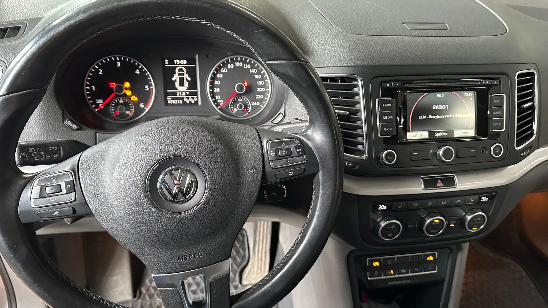 VW Sharan 2.0 TDI BMT Highline 4Motion-image-7